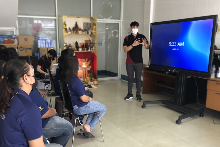 Hollywood International Ltd. › Awards Ceremony at BS Computer Ltd.